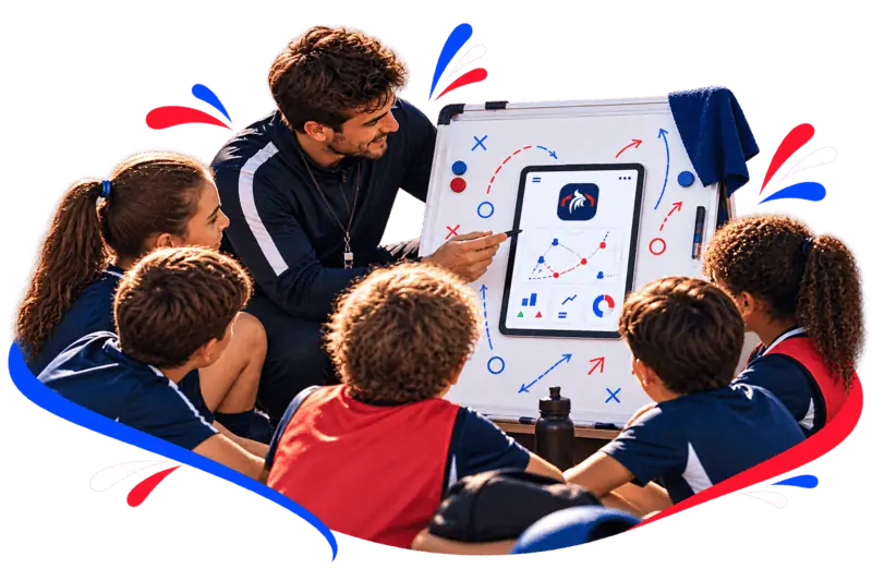 Un entraîneur présente la tactique sur l'application SportCorico à ses jeunes joueurs